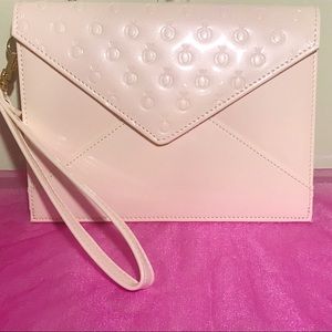 Pandora Wristlet Bag 👑